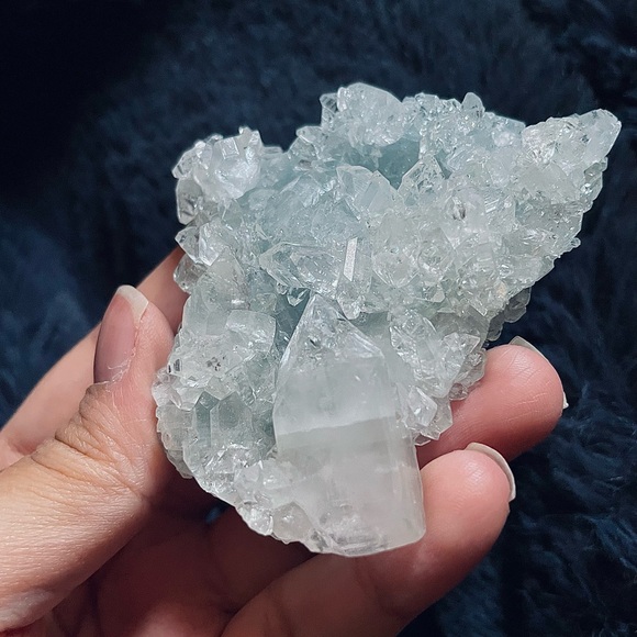 Diamond Apophyllite Cluster - Picture 8 of 14